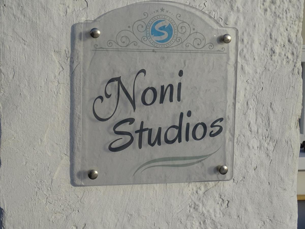 Noni Studios Тира Экстерьер фото